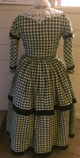 1840s Reproduction Green Plaid Daydress Back