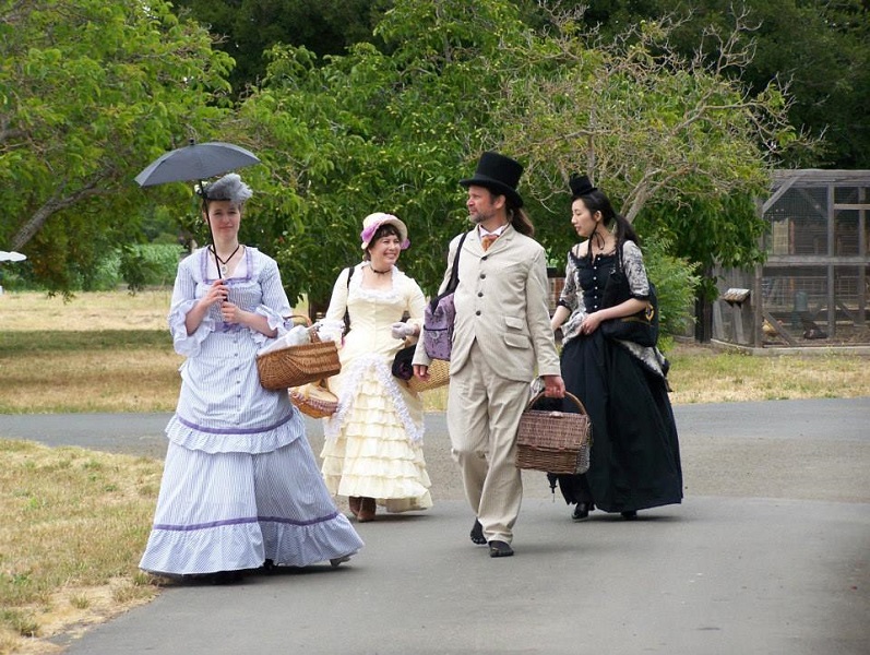 GBACG Tissot Bustle Picnic 2013 June 22. Photo by Jennifer Daniels Bristow