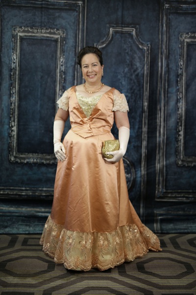 Reproduction 1890s Peach Ballgown at Costume College 2025. Photo by Art Andrews