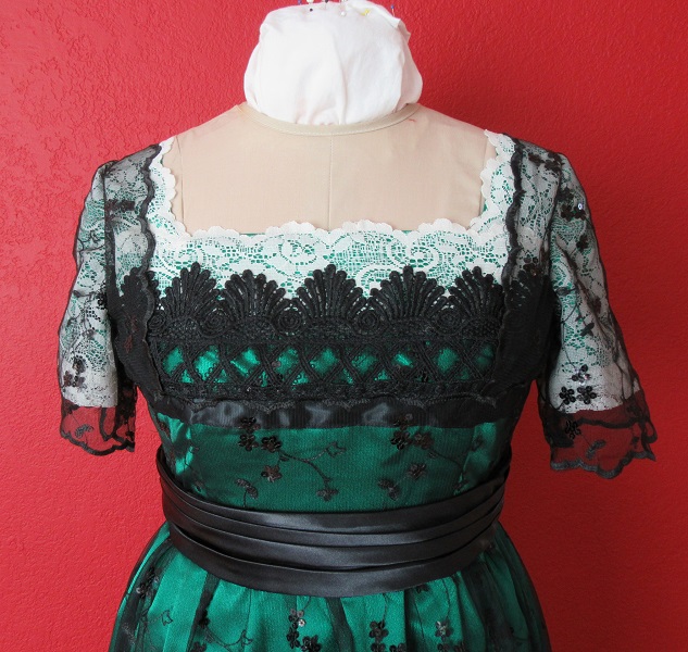 Reproduction 1910s Evening Bodice Front - Green with ivory lace and black net overlay. Butterick B6190