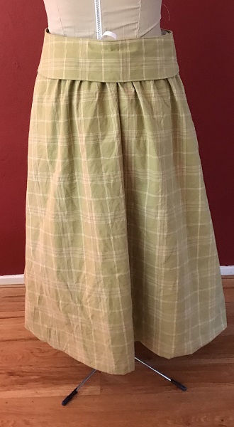 Reproduction 1916 Green Plaid Suit Skirt Back. 