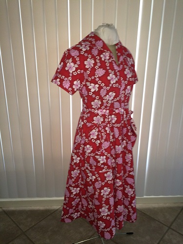 1950s reproduction retro Red Hawaiian Dress Butterick B6055 Right 3/4 View