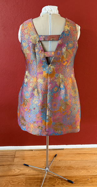 1960s Vibe Orange Multi Dress Back. Vogue V1537