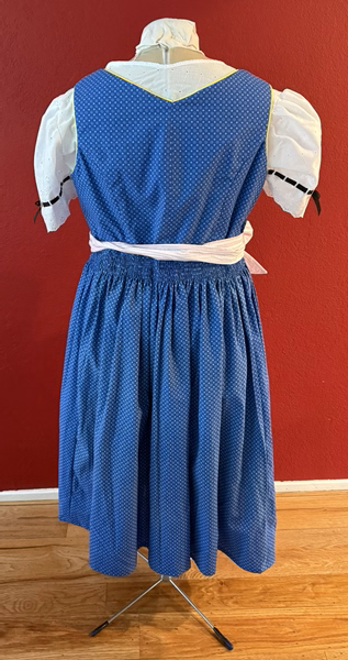 Dirndl Apron Back. Burda 8448 