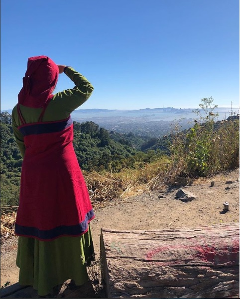 Reproduction Viking Apron Dress
 at an overlook of San Francisco June 2018. Photo by Elizabeth Pedersen