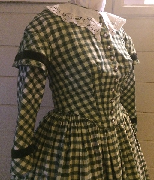 1840s Reproduction Green Plaid Bodice Right 3/4 View