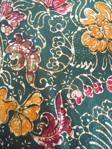 geen batik tunic fabric detail